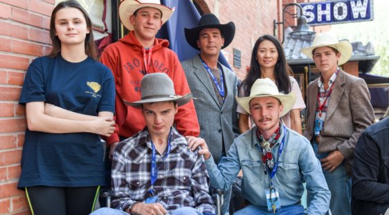 Chloé Zhao and the cast of THE RIDER